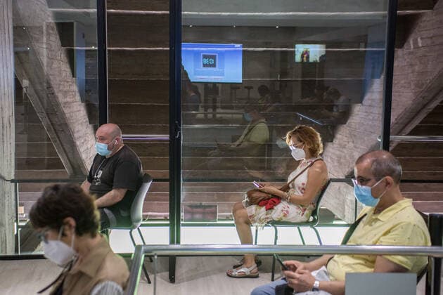 May 31, 2021, Barcelona, Catalonia, Spain: People are seen at a waiting room after being vaccinated at the Camp Nou..To accelerate the vaccination of COVID-19, the Futbol Club Barcelona has offered a space in the club s stadium, Camp Nou, for the Catalan Health Department to expand the mass immunization points. Barcelona Spain - ZUMAs197 20210531_zaa_s197_093 Copyright: xThiagoxPrudenciox