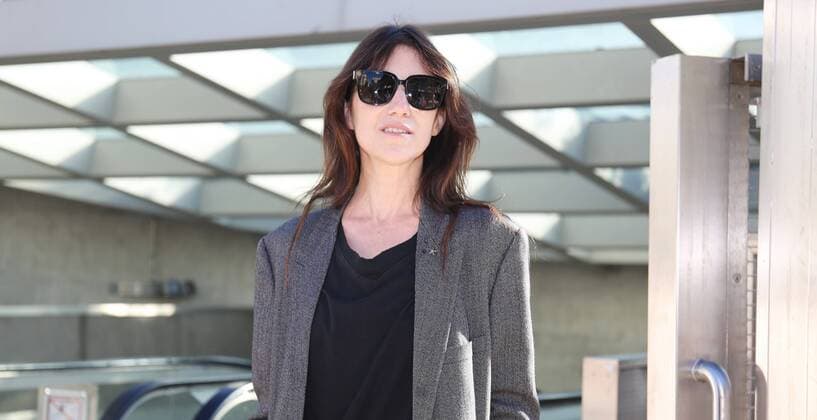 EXCLUSIF: Charlotte Gainsbourg arrive a La premiere du film Suzanna Andler au Halles CELEBRITIES: avp du film Suzanna Andler - Paris -31 05 2021 JonathanRebboah Panoramic  PESRK24022012