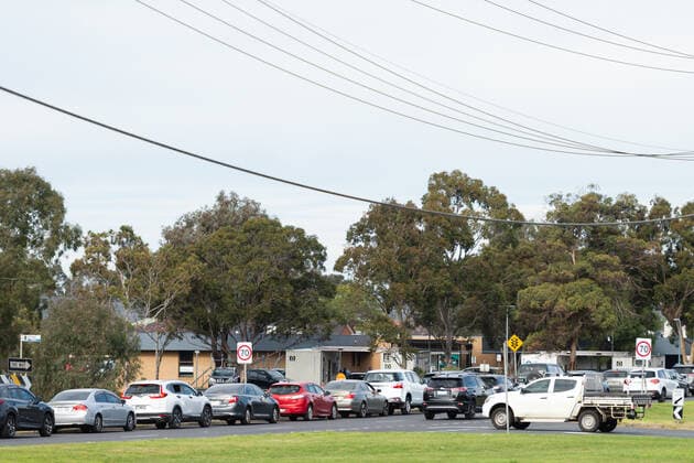 Virus Outbreak Australia A general view of the traffic for COVID testing in Deer Park in Melbourne, Victoria, Australia on June 1, 2021. Victoria has recorded three additional cases of coronavirus in the past 24 hours. Lockdown restrictions remain in place across Victoria in response to a growing COVID-19 cluster in Melbourne s northern suburbs. Melbourne Victoria Australia robles-notitle210601_npVJm  Copyright: xMikkoxRoblesx