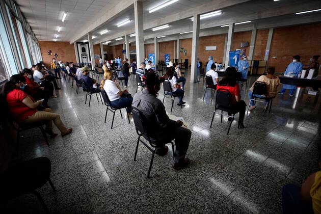 June 1, 2021 - Tegucigalpa , Honduras - The vaccination center against covid-19 was full of people waiting to be immunized. Tegucigalpa, Honduras. Hundreds of people who contribute to the (IHSS) Honduran Social Security Institute approach vaccination centers to receive the first dose of the Astrazeneca vaccine against covid-19, Honduras so far has 238,227 positive cases and 6,353 deaths. Tegucigalpa Honduras  - ZUMAf149 20210601_int_f149_003 Copyright: xMiloxEspinozax