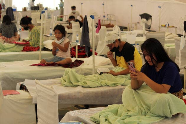 Corona Virus Outbreak In India Indian Jewish people, from the India s northeastern state of Manipur, suffering from the coronavirus disease, are seen admitted inside a COVID-19 care facility, setup at the Gurudwara Rakab Ganj (Sikh temple), in New Delhi, India on June 3, 2021. New Delhi India makhija-notitle210603_npWmj  Copyright: xMayankxMakhijax
