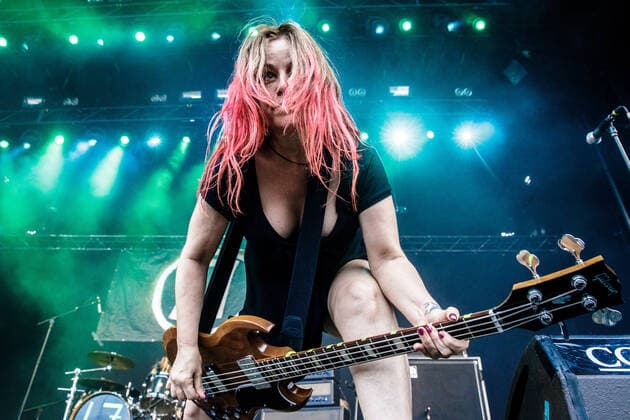 L7 Denmark, Copenhagen - June 20, 2018. The American rock band L7 performs a live concert during the Danish heavy metal festival Copenhell 2018 in Copenhagen. Here bass player Jennifer Finch is seen live on stage. Copenhagen Denmark  Copyright: xGonzalesxPhoto PeterxTroestx