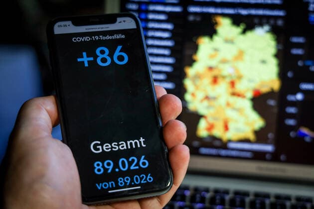 Coronavirus in Deutschland - Covid-19-Dashboard des Robert Koch-Institut 04.06.2021: Robert Koch-Institut: 7-Tage-Inzidenz 29,7. 7-Tage-Fallzahl 24.682. COVID-19-Fälle 3.695.633. Zugang um 3.165 gegenüber dem Vortag. COVID-19-Todesfälle 89.026. Zugang um 86 gegenüber dem Vortag.