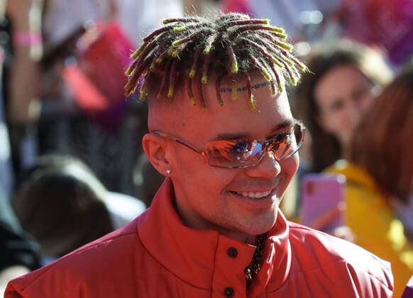 Muz-TV Music Awards in Moskau MOSCOW, RUSSIA â€“ JUNE 4, 2021: Hip hop artist Allj at a ceremony to present the 2021 Muz-TV Music Awards, at the Megasport Arena. Sergei Karpukhin TASS  TS103790