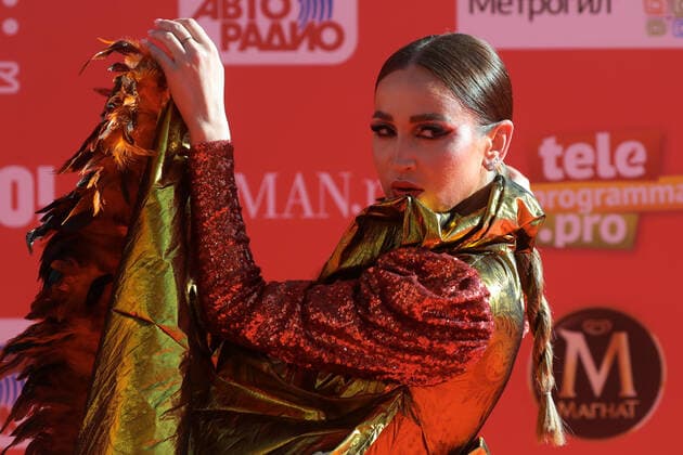 Muz-TV Music Awards in Moskau MOSCOW, RUSSIA â€“ JUNE 4, 2021: Singer Olga Buzova at a ceremony to present the 2021 Muz-TV Music Awards, at the Megasport Arena. Sergei Karpukhin TASS  TS103779