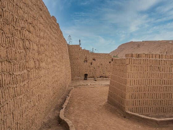 The Huaca Pucllana in the Miraflores district of Lima, Peru The Huaca Pucllana archeological site Lima Peru *** Die Huaca Pucllana im Stadtteil Miraflores in Lima, Peru Die archäologische Stätte Huaca Pucllana Lima Peru Copyright: xx