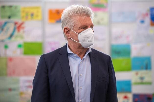 Oberbuergermeister Muenchen Dieter Reiter, Pressetermin anlaesslich der 500.000 stationaeren Impfung im Muenchner Impfzentrum, 06.06.2021 Muenchen Bayern Deutschland