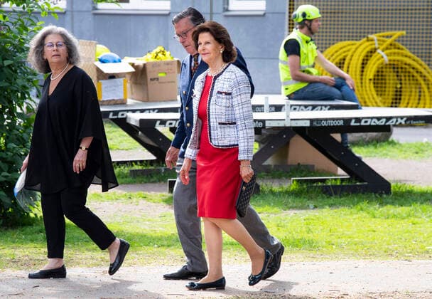 STOCKHOLM 2021 06 07 Queen Silvia of Sweden arrives at the music school Lilla Akademin in Vasastan in central Stockholm to attend a concert Stockholm Sweden x10050x,  Copyright: xPontusxLundahl TTx QUEEN SILVI VISIT MUSIC SCHOOL