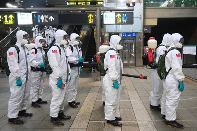 Military Disinfection Amid Rising Covid-19 Cases Military officers disinfect public areas and transport in Taipei, following a outbreak across the island with an increasing number of domestic infections and deaths related to the Covid-19 disease, in Taipei, Taiwan, 8 June 2021. Taipei Taiwan ceng-notitle210608_npgY8  Copyright: xCengxShouxYix