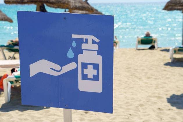 Playa de Palma auf Mallorca im zweiten Jahr der Corona-Pandemie Frühsommer 2021 -;Playa de Palma auf Mallorca im zweiten Jahr der Corona-Pandemie Frühsommer 2021 -, Mallorca Balearische Inseln Spanien Playa de Palma