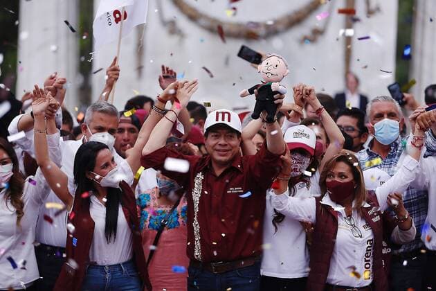 News Bilder des Tages The National President of the Movement for National Regeneration (MORENA) Mario Delgado (C) participates in a rally with his supporters, in the Hemiciclo a Juarez in Mexico City, Mexico, 08 June 2021. Mario Delgado celebrates with his supporters in Mexico City election results !ACHTUNG: NUR REDAKTIONELLE NUTZUNG!  Copyright: xCarlosxRamírezx MEX4273 20210609-637588044021758262