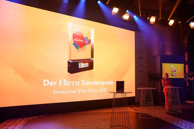 Verleihung des deutschen KITA Preis 2021 Aktuell, 09.06.2021, Berlin, Morderatorin Barbara Schoeneberger bei der Verleihung des DEer ELTERN Sonderpreis beim Deutschen KITA Preis 2021 Berlin Berlin Deutschland
