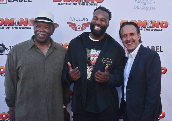 Bilder des Jahres 2021, Entertainment 06 Juni Entertainment Themen der Woche KW23 Cast members Lou Beatty Jr., Baron Davis and David Arquette attend the premiere of the motion picture comedy Domino: Battle of the Bones in Los Angeles on Wednesday, June 9, 2021. Domino: Battle of the Bones is a feel-good comedy about an elderly black man who teams up with his awkward, white step-grandson to defeat his rival in a domino tournament.  LAP2021060919 JIMxRUYMEN