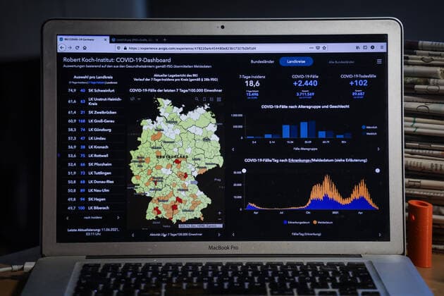 Coronavirus in Deutschland - Covid-19-Dashboard des Robert Koch-Institut 11.06.2021: Robert Koch-Institut: 7-Tage-Inzidenz 18,6. 7-Tage-Fallzahl 15.496. COVID-19-Fälle 3.711.569. Zugang um 2.440 gegenüber dem Vortag. COVID-19-Todesfälle 89.687. Zugang um 102 gegenüber dem Vortag.