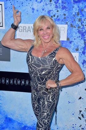 Lauren Powers bei der Veranstaltung Gen Art Muse 2021: An Evening of Art, Fashion, Film, and Music im Gray Matter Museum. Newport Beach, 10.06.2021