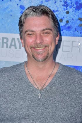 Jeremy Miller bei der Veranstaltung Gen Art Muse 2021: An Evening of Art, Fashion, Film, and Music im Gray Matter Museum. Newport Beach, 10.06.2021