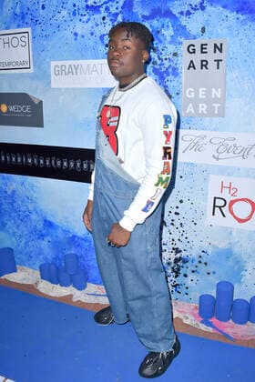 Ozie Zmny Nzeribe bei der Veranstaltung Gen Art Muse 2021: An Evening of Art, Fashion, Film, and Music im Gray Matter Museum. Newport Beach, 10.06.2021