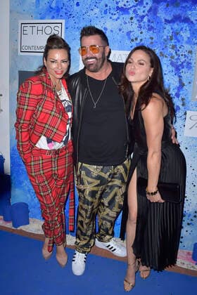 Luciana, Johnny Pascucci und Lana Parrilla bei der Veranstaltung Gen Art Muse 2021: An Evening of Art, Fashion, Film, and Music im Gray Matter Museum. Newport Beach, 10.06.2021