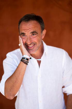 Nikos Aliagas CELEBRITES : Internationaux de France Roland Garros 2021 - Paris - 11 06 2021 JBAutissier Panoramic 