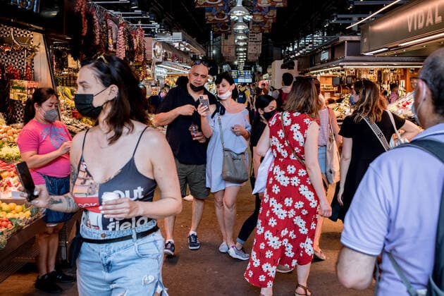 June 11, 2021, Barcelona, Spain: On this Friday morning people visits La Boqueria market in La Rambla of Barcelona where the presence of tourists among locals is increasing. Spain aims to boost tourism industry recovering visitors after more than a year of the coronavirus pandemic and has started to issue and accept the QR codes, which allow travelers freedom of movement with no need to show coronavirus tests nor quarantine if they meet the required criteria. Barcelona Spain - ZUMAb137 20210611_zap_b137_005 Copyright: xJordixBoixareux