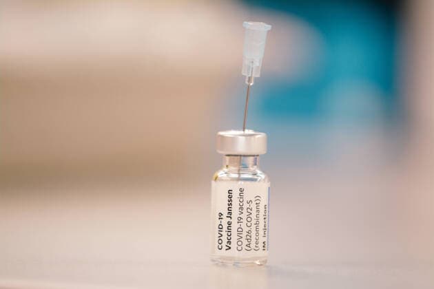 Mobile Vaccination In Cologne Johnson & Johnson covid 19 vaccine is seen at Mobile bus at Muelheim district in Cologne, Germany on June 11, 2021 as city vaccines more high infection districts while the infection rate is dropping Cologne Germany tang-notitle210611_np3lJ  Copyright: xYingxTangx