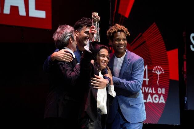 Entertainment Bilder des Tages Members of the film Kamawal receives the award for best iberoamerican film during 24TH edition of Malaga Film Festival celebrated today, 11 June, at Theater Cervantes in Malaga, Spain. 24th EDITION OF MALAGA FILM FESTIVL !ACHTUNG: NUR REDAKTIONELLE NUTZUNG!  Copyright: xDanielxPérezx FM6628 20210613-637591424719611360