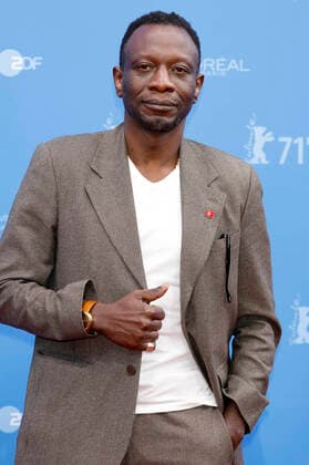 Azu Nwagbogu bei der Ankunft zur Preisverleihung der Berlinale Summer Special 2021 71. Internationale Filmfestspiele Berlin im Freiluftkino Museumsinsel. Berlin, 13.06.2021