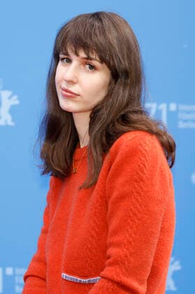 Madeline Quinn bei der Ankunft zur Preisverleihung der Berlinale Summer Special 2021 71. Internationale Filmfestspiele Berlin im Freiluftkino Museumsinsel. Berlin, 13.06.2021