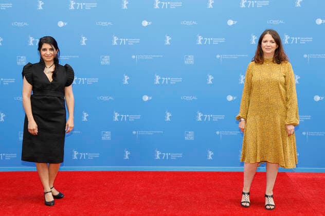 Cecilia Barrionuevo und Florence Almozini bei der Ankunft zur Preisverleihung der Berlinale Summer Special 2021 71. Internationale Filmfestspiele Berlin im Freiluftkino Museumsinsel. Berlin, 13.06.2021