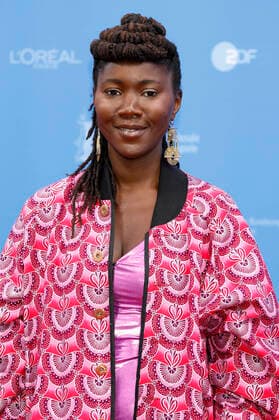 Alice Diop bei der Ankunft zur Preisverleihung der Berlinale Summer Special 2021 71. Internationale Filmfestspiele Berlin im Freiluftkino Museumsinsel. Berlin, 13.06.2021