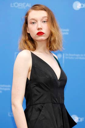Lilla Kizlinger bei der Ankunft zur Preisverleihung der Berlinale Summer Special 2021 71. Internationale Filmfestspiele Berlin im Freiluftkino Museumsinsel. Berlin, 13.06.2021