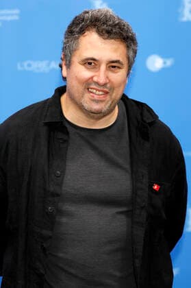 Radu Jude bei der Ankunft zur Preisverleihung der Berlinale Summer Special 2021 71. Internationale Filmfestspiele Berlin im Freiluftkino Museumsinsel. Berlin, 13.06.2021
