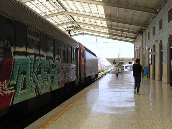 June 14, 2021, Lisbon, Portugal. Movement at a train station in downtown Lisbon, this Monday (14), amidst Coronavirus pandemic.  Copyright: xEdsonxdexSouzax