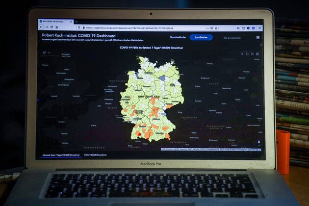 Coronavirus in Deutschland - Covid-19-Dashboard des Robert Koch-Institut 15.06.2021: Robert Koch-Institut: 7-Tage-Inzidenz 15,5. 7-Tage-Fallzahl 12.890. COVID-19-Fälle 3.716.170. Zugang um 652 gegenüber dem Vortag. COVID-19-Todesfälle 89.937. Zugang um 93 gegenüber dem Vortag.