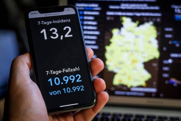 News Bilder des Tages Coronavirus in Deutschland - Covid-19-Dashboard des Robert Koch-Institut 16.06.2021: Robert Koch-Institut: 7-Tage-Inzidenz 13,2. 7-Tage-Fallzahl 10.992. COVID-19-Fälle 3.717.625. Zugang um 1.455 gegenüber dem Vortag. COVID-19-Todesfälle 90.074. Zugang um 137 gegenüber dem Vortag.