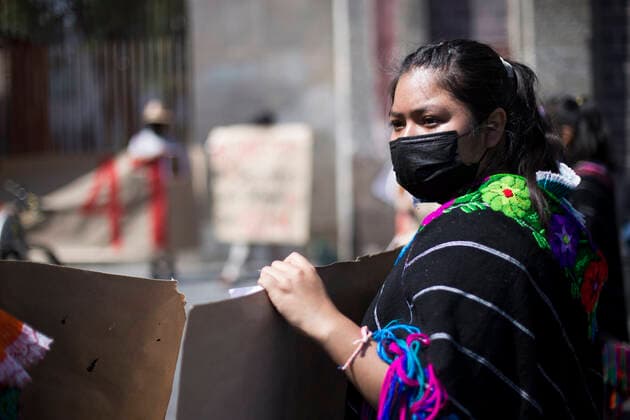 Mexiko, Otomi Indigene Bevölkerung protestiert gegen Rassismus in Mexiko-Stadt Protest For Racism In Mexico City Members of the National Indigenous Council (CNI for its acronym in Spanish) of the Otomi indigenous community residing in Mexico City and people in solidarity with the Zapatista Army of National Liberation (EZLN) protest in front of the Ministry of Foreign Relations after said institution denied the delivery of passports to representatives of said insurgent movement, who denounced racism. On June 16, 2021 in Mexico City, Mexico. Mexico City Mexico leyva-notitle210616_npQdm  Copyright: xCristianxLeyvax