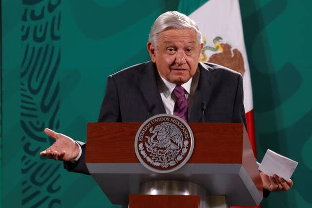 Mexiko, Präsident Andres Manuel Lopez Obrador Pressekonferenz in Mexiko-Stadt Mexican President Lopez Obrador Daily Briefing MEXICO CITY, MEXICO - JUNE 16: The President of Mexico, Andres Manuel Lopez Obrador, gesticulates while response the questions of the media during his daily briefing at National Palace on June 16, 2021 in Mexico City, Mexico. Copyright: xLuisxBarronx EYEPIXGROUP_LB_16062021_9075