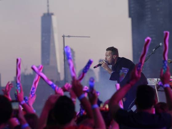 Chris Martin and Coldplay perform during a taped free concert in front of One World Trade Center and the Manhattan skyline for Macy s Fourth of July special in New York City on Thursday, June 17, 2021.  NYP20210617136 JohnxAngelillo