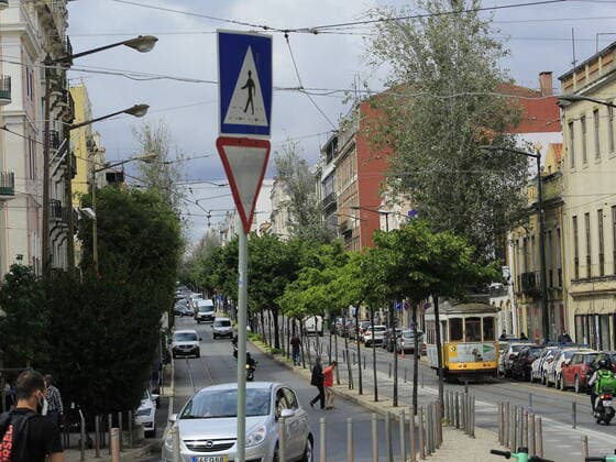 June 18, 2021, Lisbon, Portugal: Movement in Martim Moniz square, where the Shopping Centers are located, with more affordable prices due to the mixture of Portuguese, Africans, Chinese and Indians. (Foto: Edson De Souza TheNews2 imago images)  Copyright: xEdsonxdexSouzax
