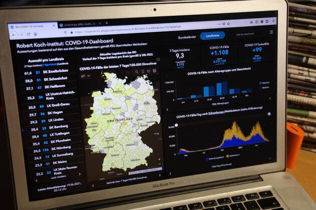 Coronavirus in Deutschland - Covid-19-Dashboard des Robert Koch-Institut 19.06.2021: Robert Koch-Institut: 7-Tage-Inzidenz 9,3. 7-Tage-Fallzahl 7.772. COVID-19-Fälle 3.721.139. Zugang um 1.108 gegenüber dem Vortag. COVID-19-Todesfälle 90.369. Zugang um 99 gegenüber dem Vortag.