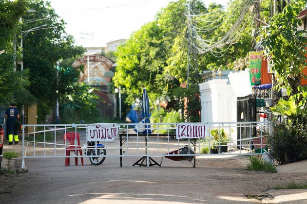 (210620) -- VIENTIANE, June 20, 2021 -- Photo taken on June 19, 2021 shows a blocked area with COVID-19 cases in Vientiane, Laos. Laos has extended its lockdown COVID-19 prevention measures across the country for a further 15 days as the community spread of COVID-19 in the capital continues. (Photo by Xinhua) LAOS-VIENTIANE-COVID-19-LOCKDOWN KaikeoxSaiyasane 