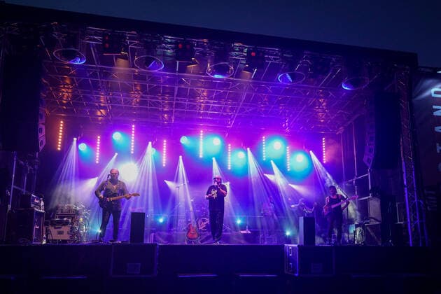 20210620 Mit Abstand Festival - Abschiedskonzert Opus RADFELD, AUSTRIA - JUNE 20: Ewald Sunny Pfleger Guitar, Herwig Ruedisser Vocals and Guitar und Erich Buchebner Bass Guitar während dem Mit Abstand Festival - Abschiedskonzert Opus im Festivalgelaende RADFELD, AUSTRIA - JUNE 20: Ewald Sunny Pfleger Guitar, Herwig Ruedisser Vocals and Guitar and Erich Buchebner Bass Guitar during the concert from Mit Abstand Festival - Abschiedskonzert Opus at Festivalgelaende Radfeld Festivalgelaende Tirol Austria Copyright: xBEAUTIFULxSPORTS Kettnerx