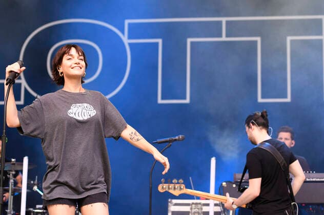 Lotte live im Rahmen der Konzertreihe Back on Stage auf der Gilde Parkbühne. Hannover, 20.06.2021
