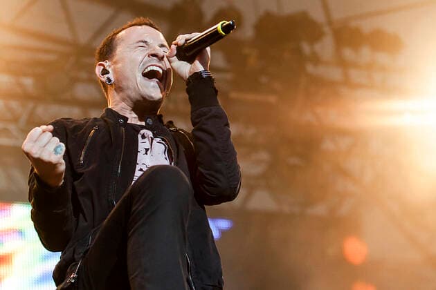 Linkin Park The American rock band Linkin Park performs a live concert at the Norwegian music festival Hovefestivalen 2011. Here lead vocalist Chester Bennington is seen live on stage. Norway, 28 06 2011. Arendal Norway Tromoy  Copyright: xGonzalesxPhoto JarlexH.xMoex