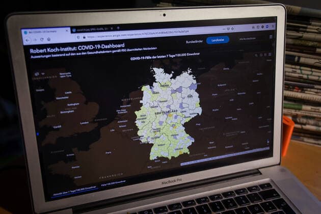 Coronavirus in Deutschland - Covid-19-Dashboard des Robert Koch-Institut 23.06.2021: Robert Koch-Institut: 7-Tage-Inzidenz 7,2. 7-Tage-Fallzahl 6.010. COVID-19-Fälle 3.723.798. Zugang um 1.016 gegenüber dem Vortag. COVID-19-Todesfälle 90.523. Zugang um 51 gegenüber dem Vortag.