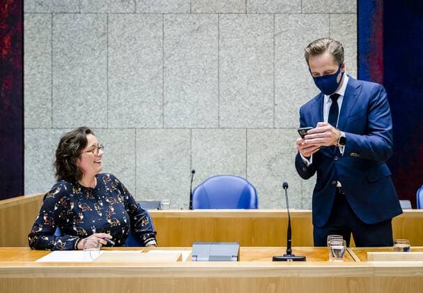 THE HAGUE - Tamara van Ark, caretaker minister for Medical Care, and Hugo de Jonge, caretaker minister of Health, Welfare and Sport, in the House of Representatives during a debate on the developments surrounding the corona virus. REMKO DE WAAL W Copyright: xHollandsexHoogtex xxANPx x432980312x