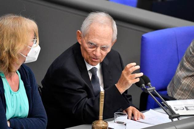 Wolfgang Schäuble in der 237. Sitzung des Deutschen Bundestages im Reichstagsgebäude. Berlin, 25.06.2021 *** Wolfgang Schäuble in the 237 session of the German Bundestag in the Reichstag building Berlin, 25 06 2021 Foto:xF.xKernx xFuturexImage