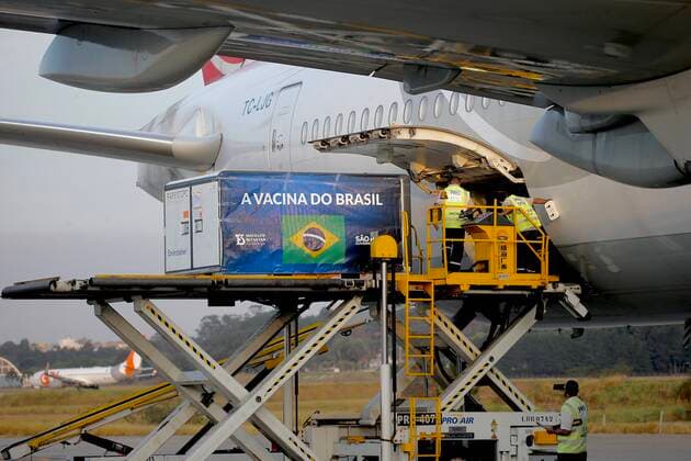 June 26, 2021: Arrival of 6,000 liters of API (Active Pharmaceutical Ingredient) at Guarulhos International Airport, in Sao Paulo state, this Saturday (26), .The inputs will allow the Butantan Institute to manufacture around 5 million doses of the Coronavac vaccine against Covid-19..The landing was accompanied by the governor Joao Doria. - ZUMAl146 20210626_zaf_l146_003 Copyright: xPauloxLopesx