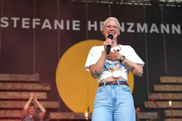 Stefanie Heinzmann live im Rahmen der Konzertreihe Back on Stage auf der Gilde Parkbühne. Hannover, 26.06.2021
