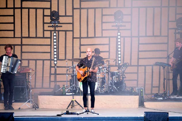 Milow live im Rahmen der Konzertreihe Back on Stage auf der Gilde Parkbühne. Hannover, 27.06.2021